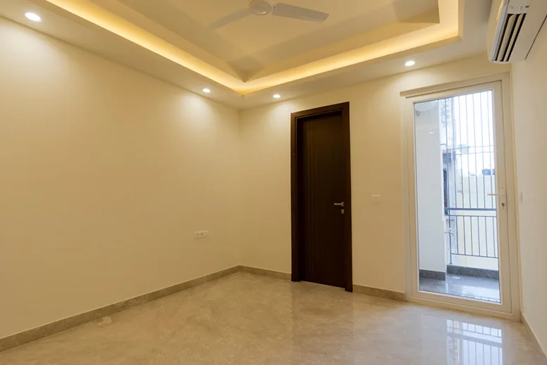 Builder Floor Bedroom GK-1 Builder Floor Bedroom GK-1