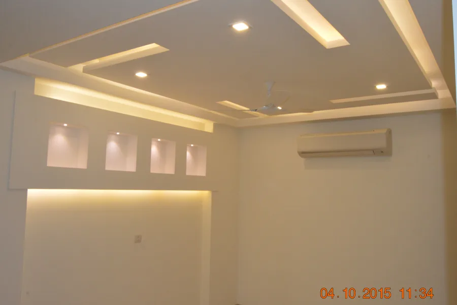 Builder floor Luxury bedroom GK-1